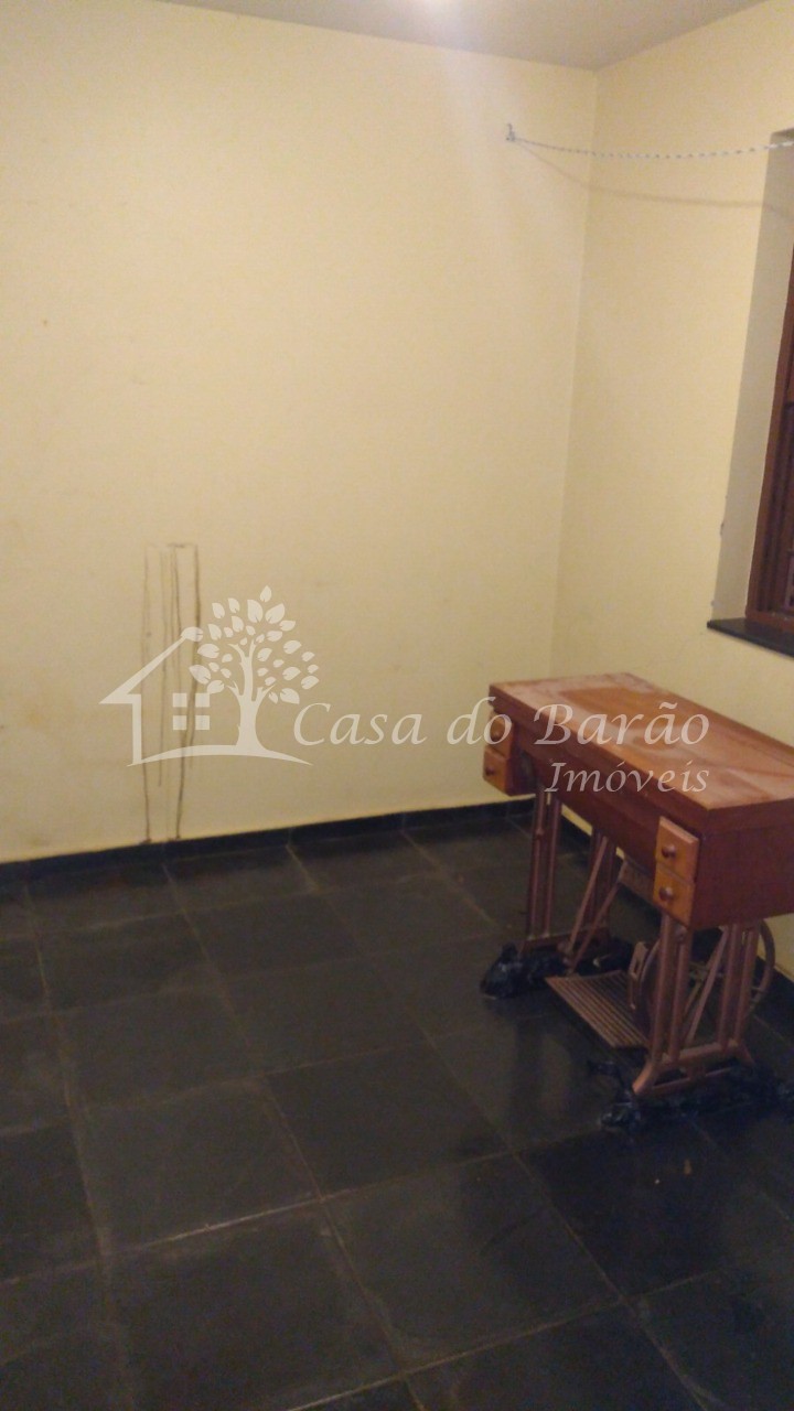 Casa à venda com 4 quartos, 340m² - Foto 9