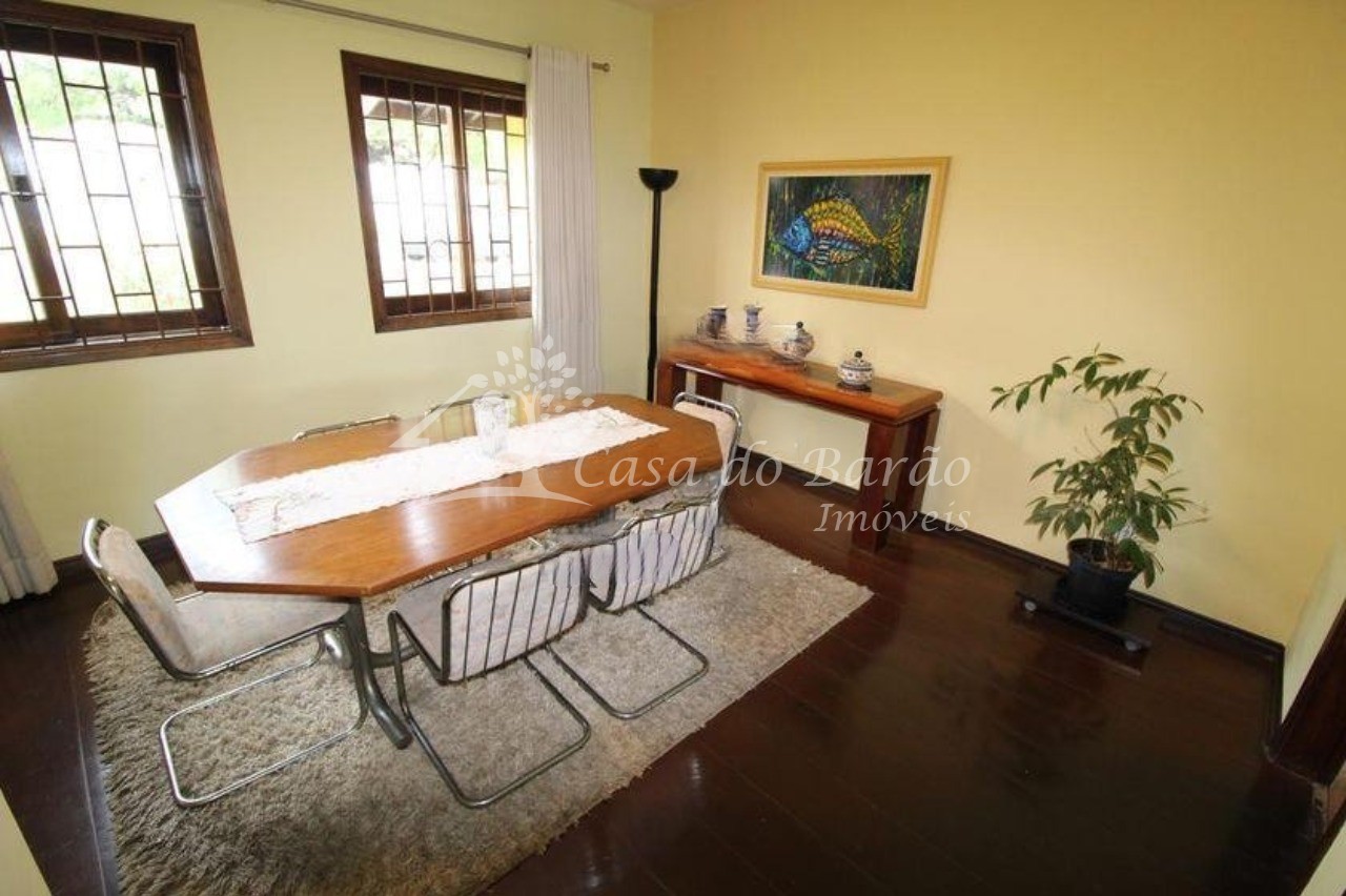 Casa à venda com 3 quartos, 900m² - Foto 5