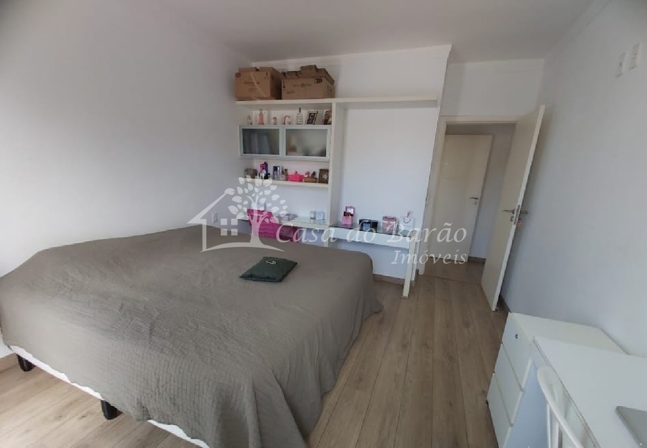 Casa à venda com 4 quartos, 300m² - Foto 14