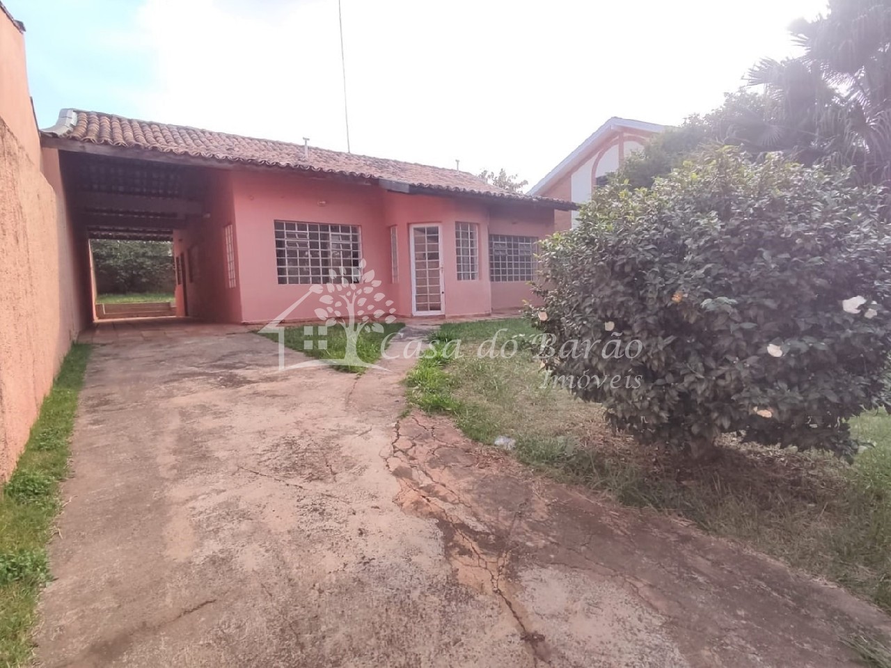 Casa à venda com 1 quarto, 450m² - Foto 1