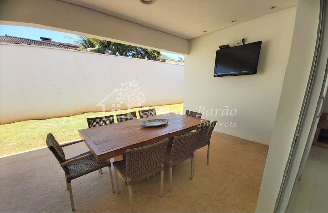 Casa à venda com 4 quartos, 300m² - Foto 32