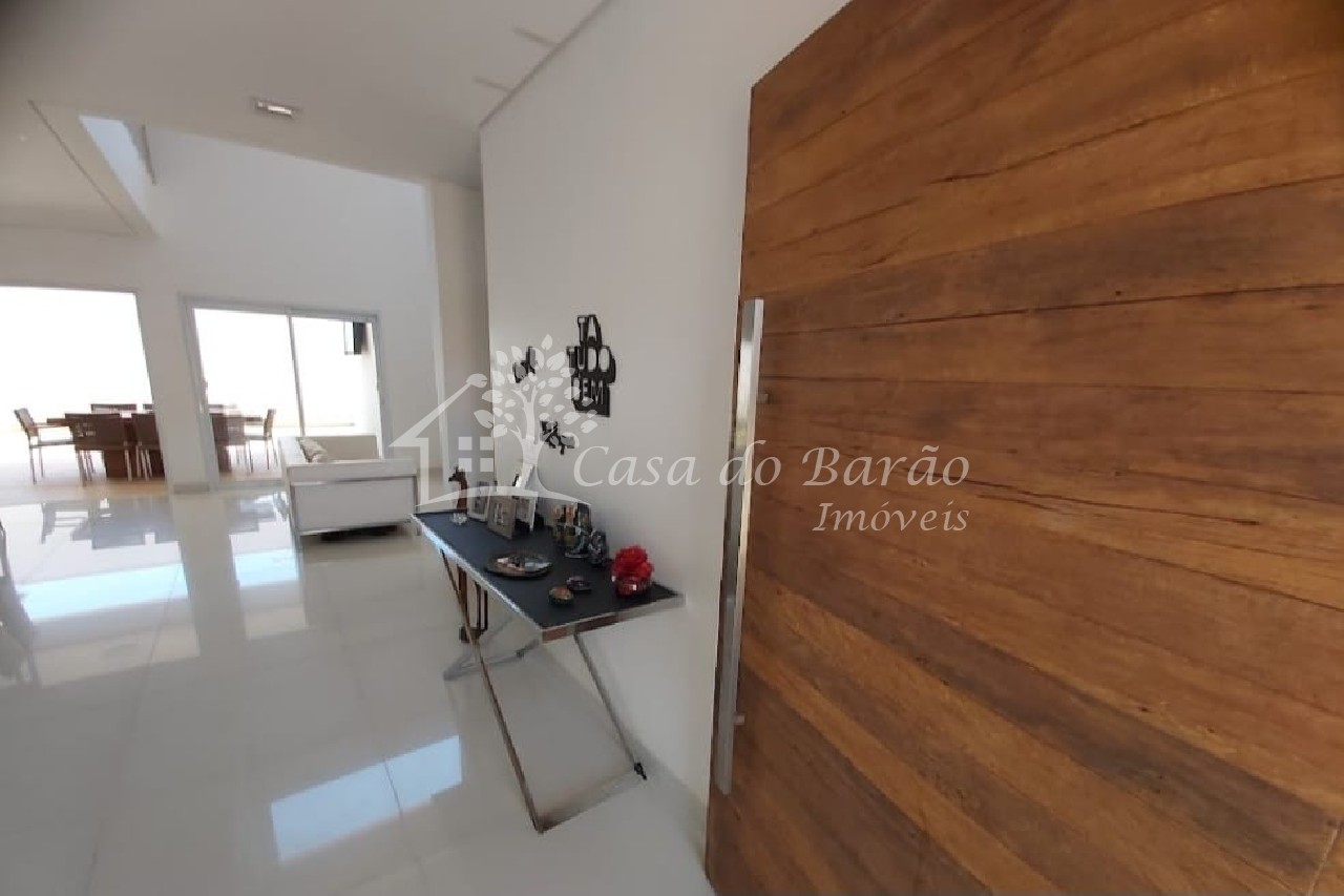 Casa à venda com 4 quartos, 300m² - Foto 4