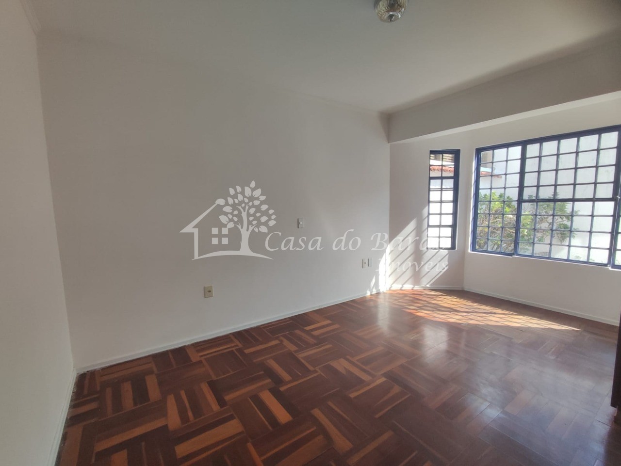 Casa de Condomínio à venda com 3 quartos, 400m² - Foto 8