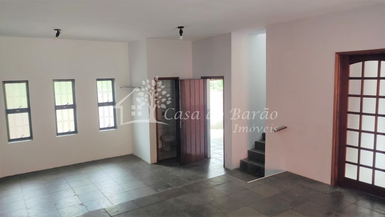 Casa para alugar com 3 quartos, 250m² - Foto 3