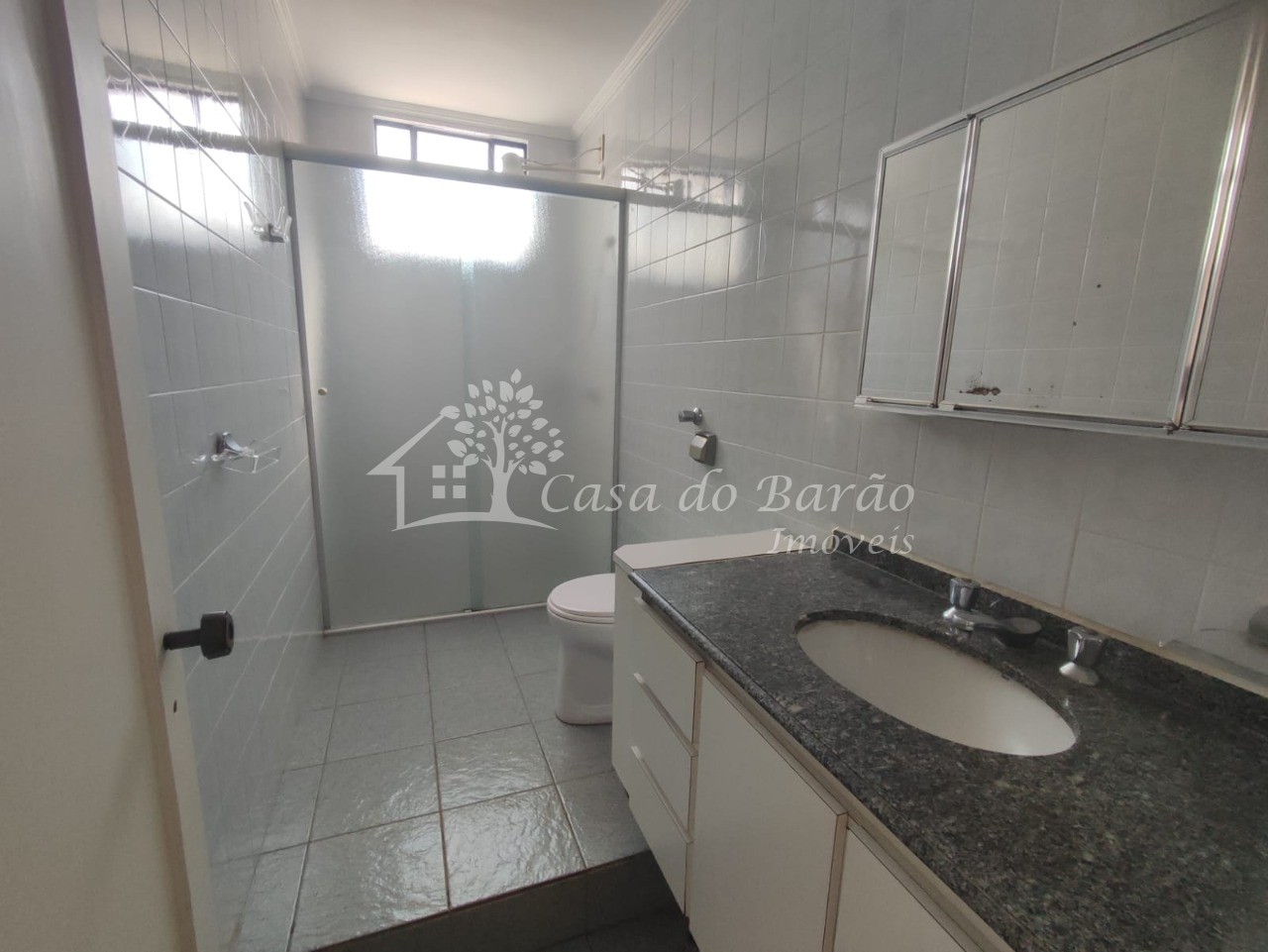 Casa de Condomínio à venda com 3 quartos, 400m² - Foto 15