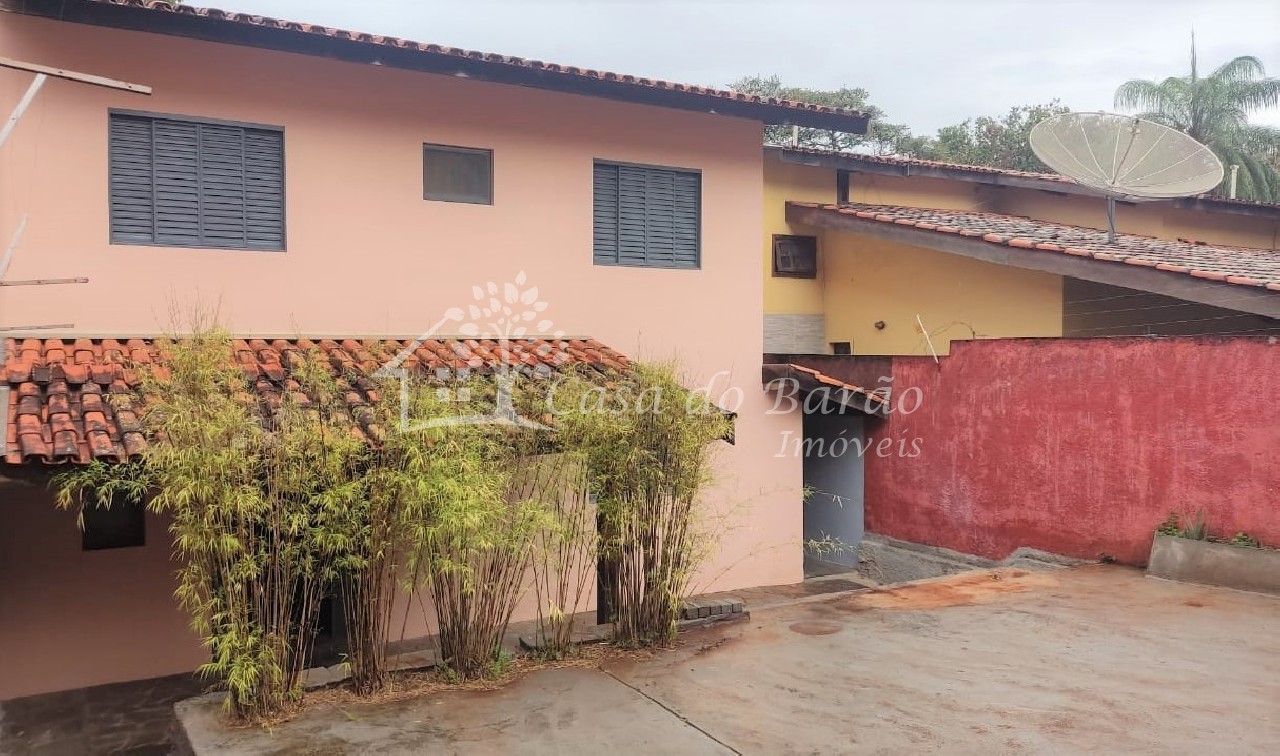 Casa para alugar com 3 quartos, 250m² - Foto 8