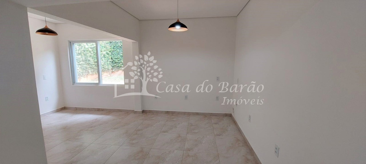 Casa à venda com 2 quartos, 170m² - Foto 9