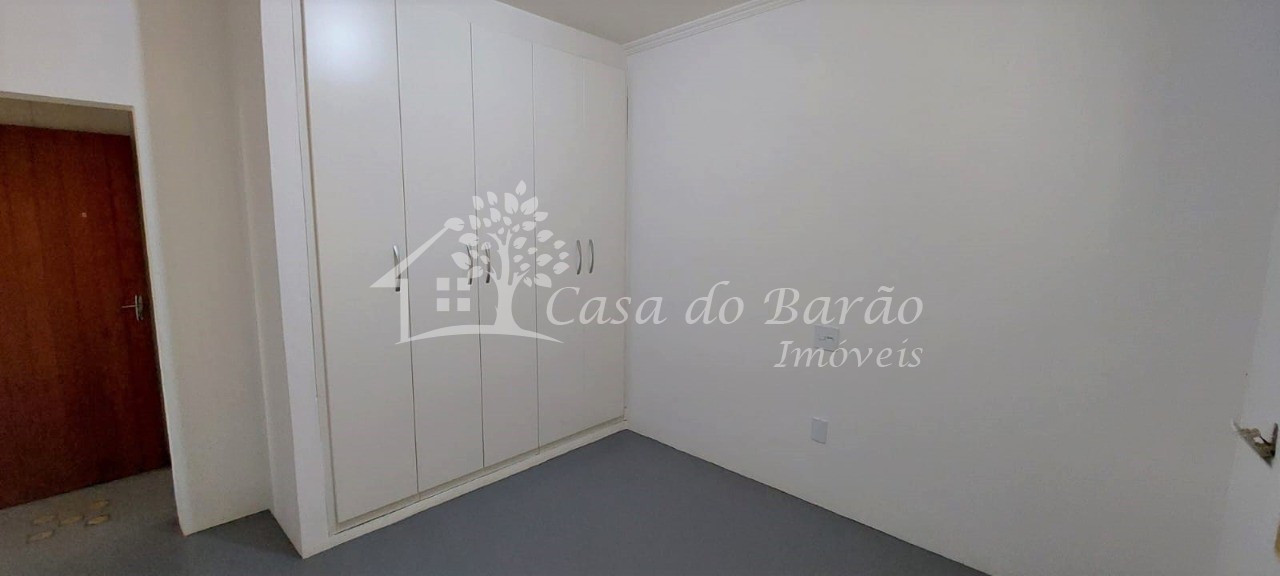 Casa à venda com 2 quartos, 170m² - Foto 18