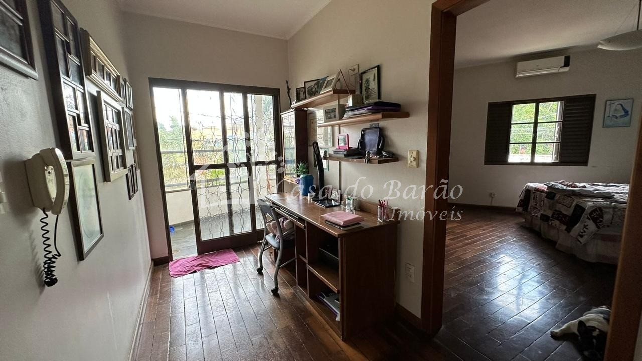 Casa à venda com 3 quartos, 211m² - Foto 16