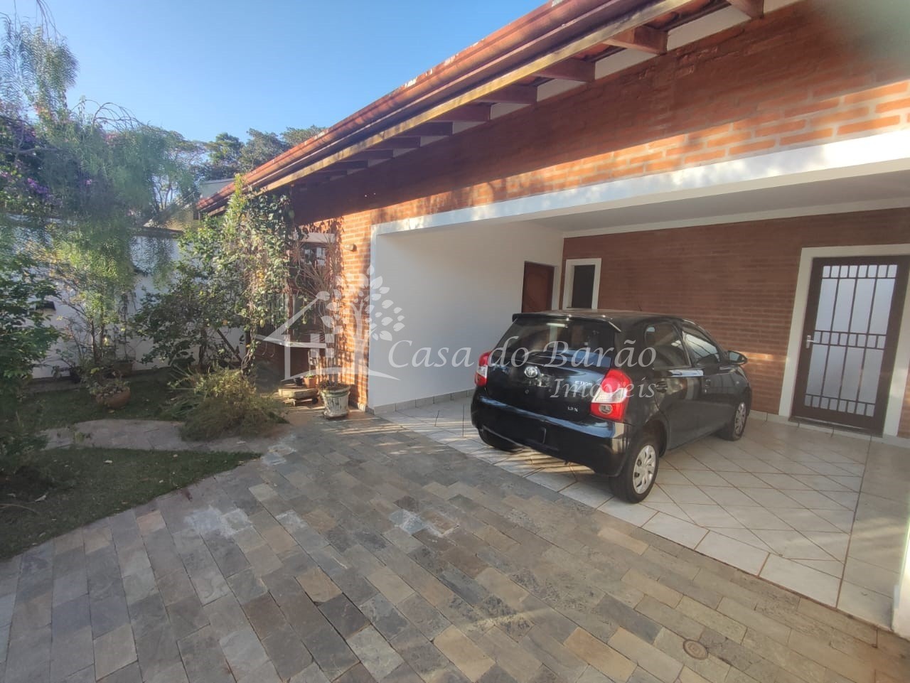 Casa à venda com 3 quartos, 155m² - Foto 2