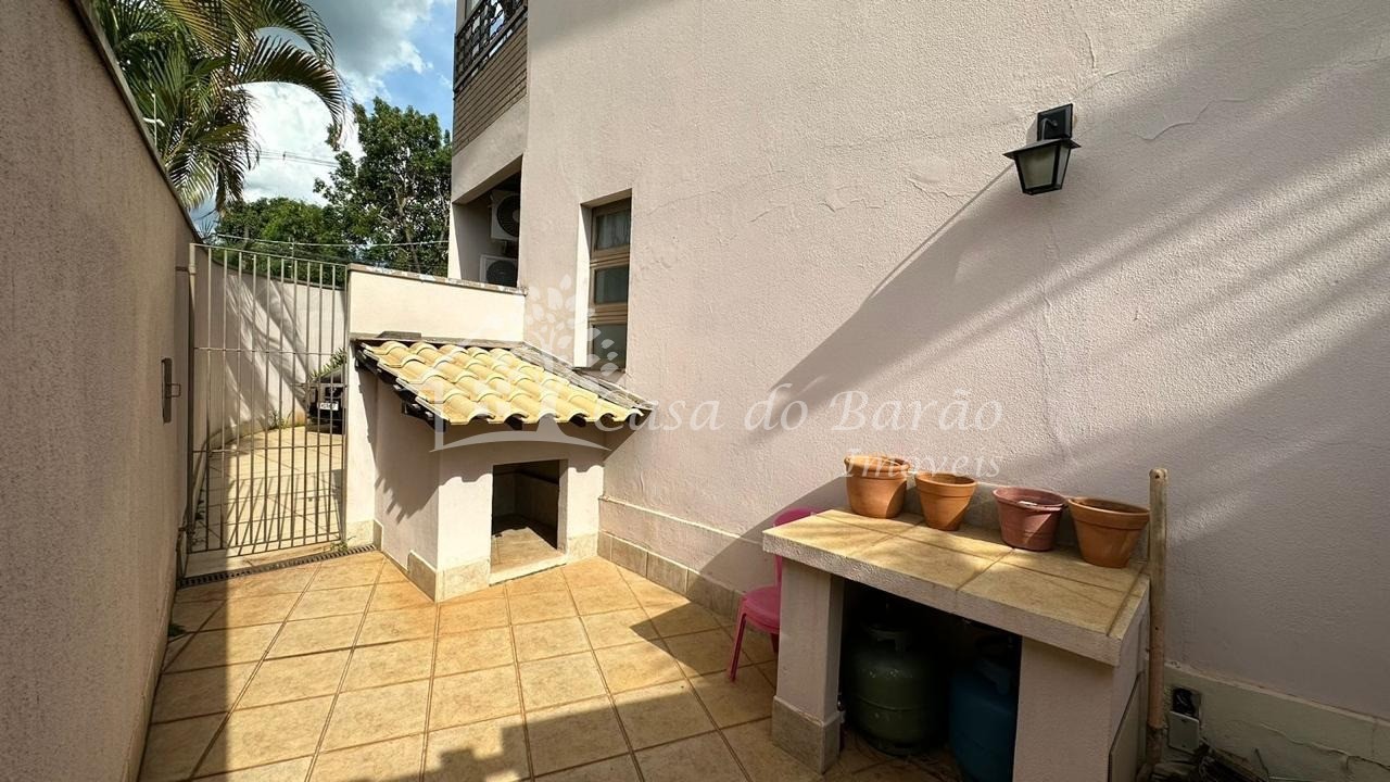 Casa à venda com 3 quartos, 211m² - Foto 20