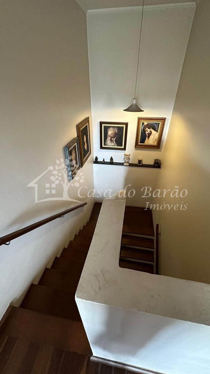 Casa à venda com 3 quartos, 211m² - Foto 15