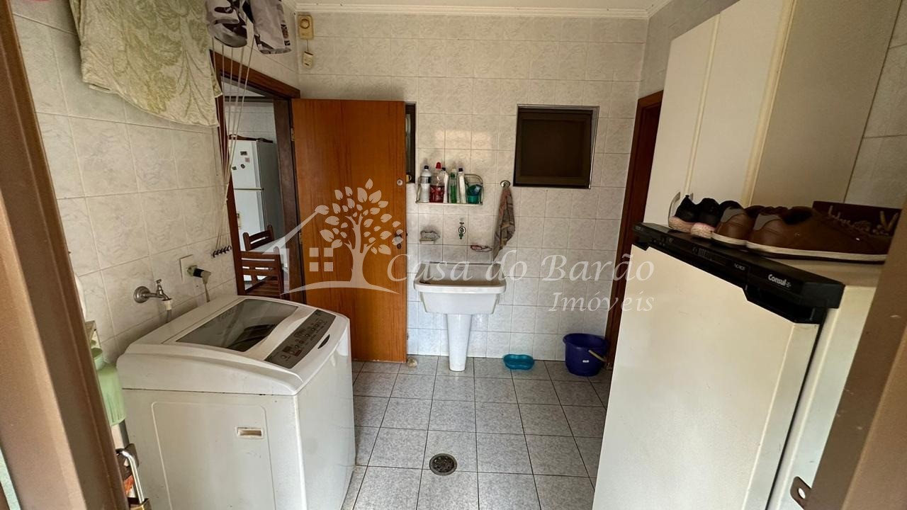 Casa à venda com 3 quartos, 211m² - Foto 29