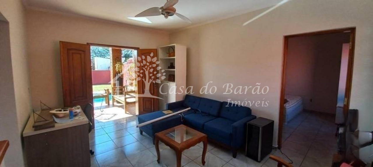 Casa à venda com 1 quarto, 194m² - Foto 8