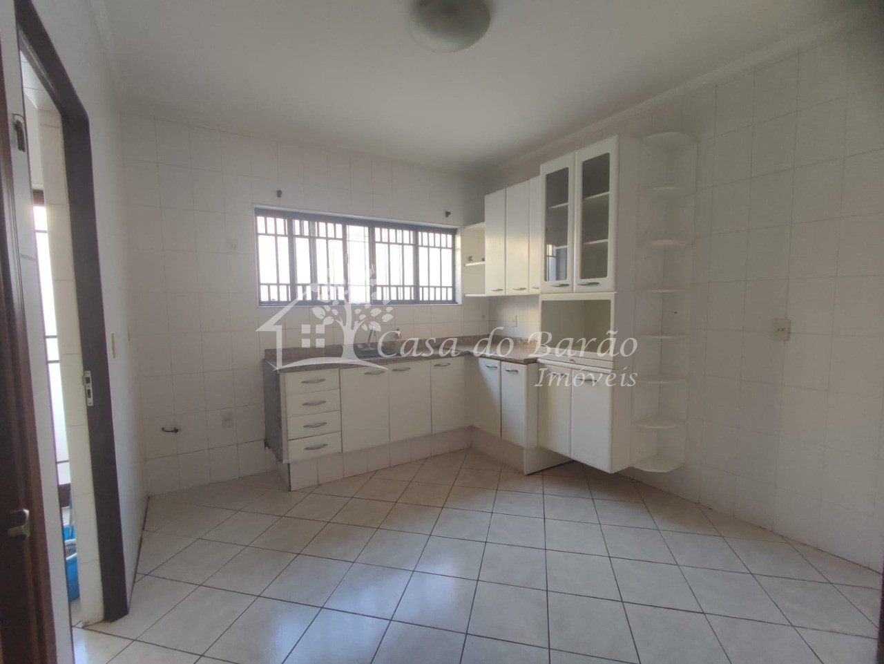 Casa à venda com 3 quartos, 155m² - Foto 11