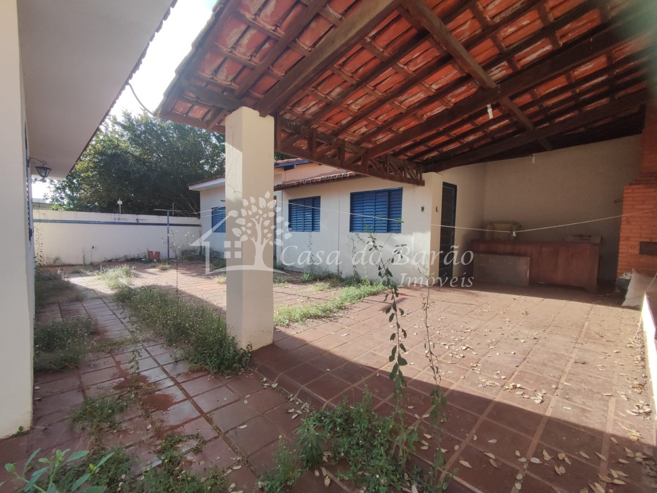 Casa à venda com 3 quartos, 450m² - Foto 3