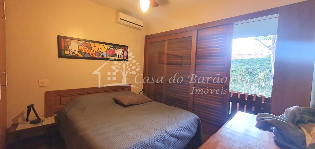 Casa à venda com 3 quartos, 247m² - Foto 14