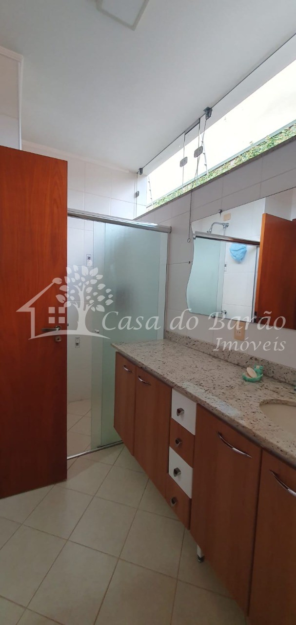 Casa à venda com 3 quartos, 247m² - Foto 25