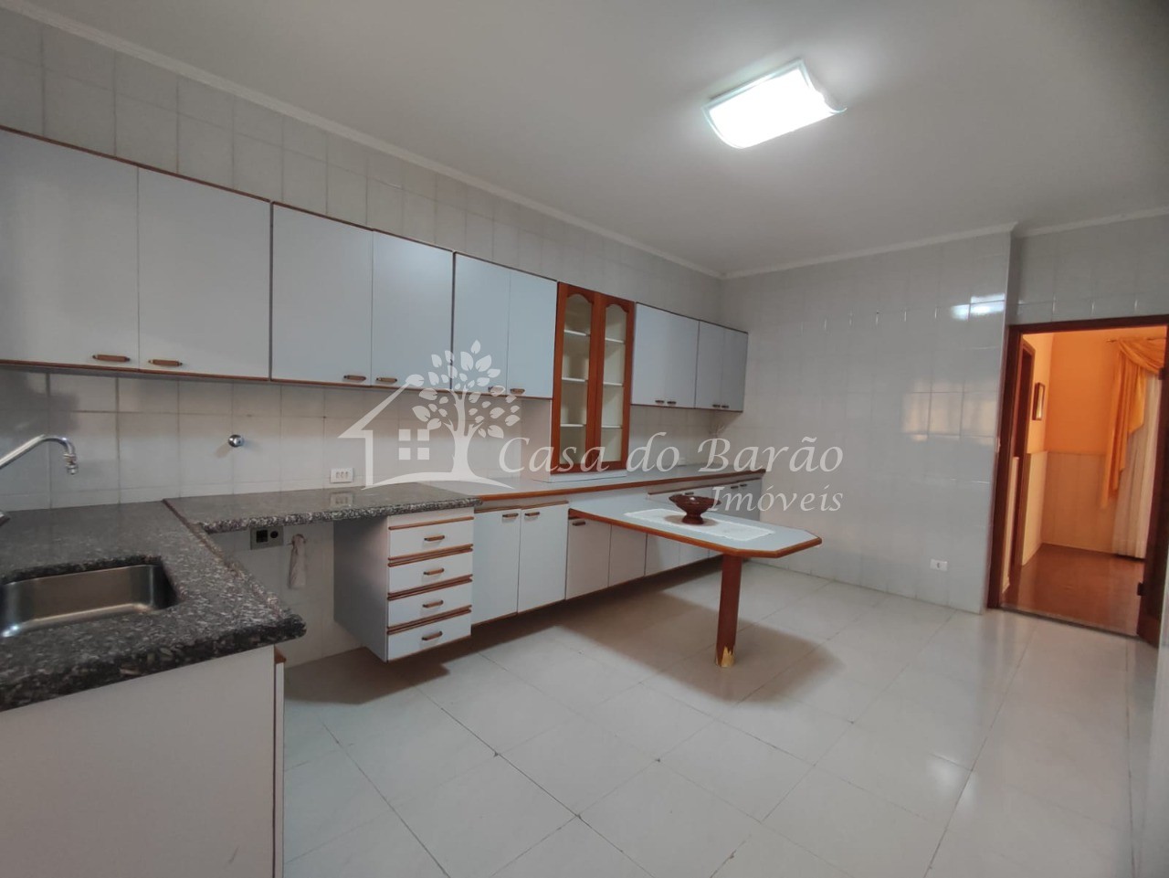 Casa à venda com 4 quartos, 328m² - Foto 14