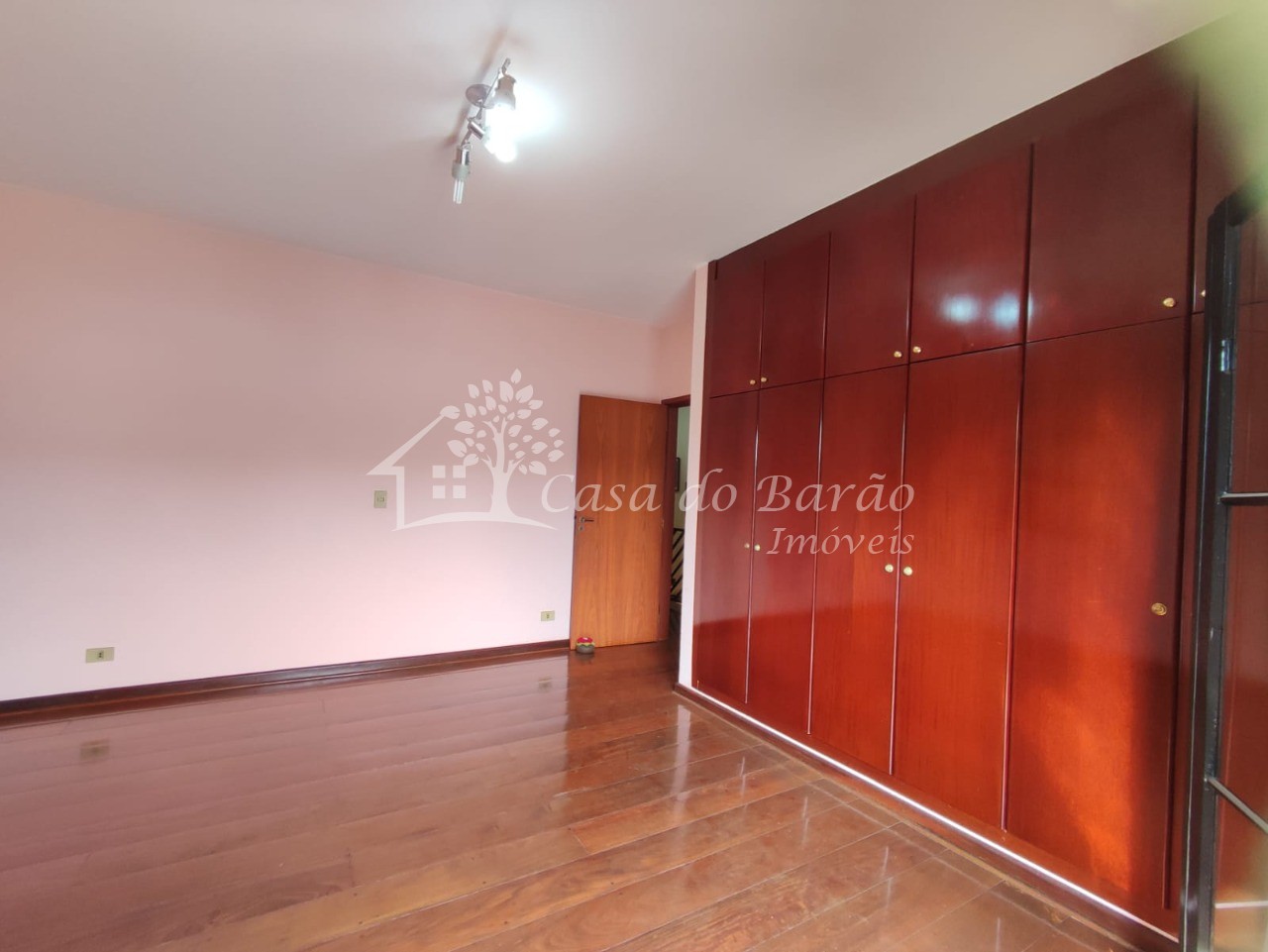 Casa à venda com 4 quartos, 328m² - Foto 21