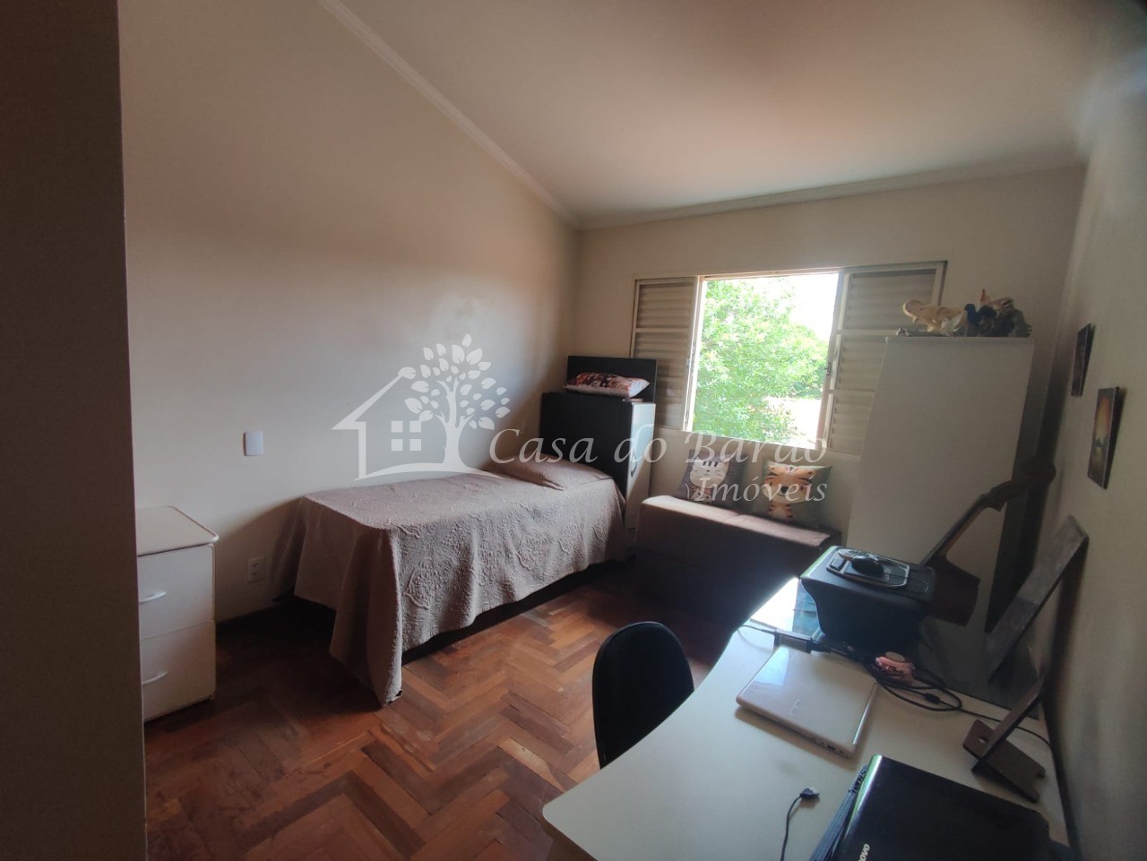 Casa à venda com 3 quartos, 200m² - Foto 18