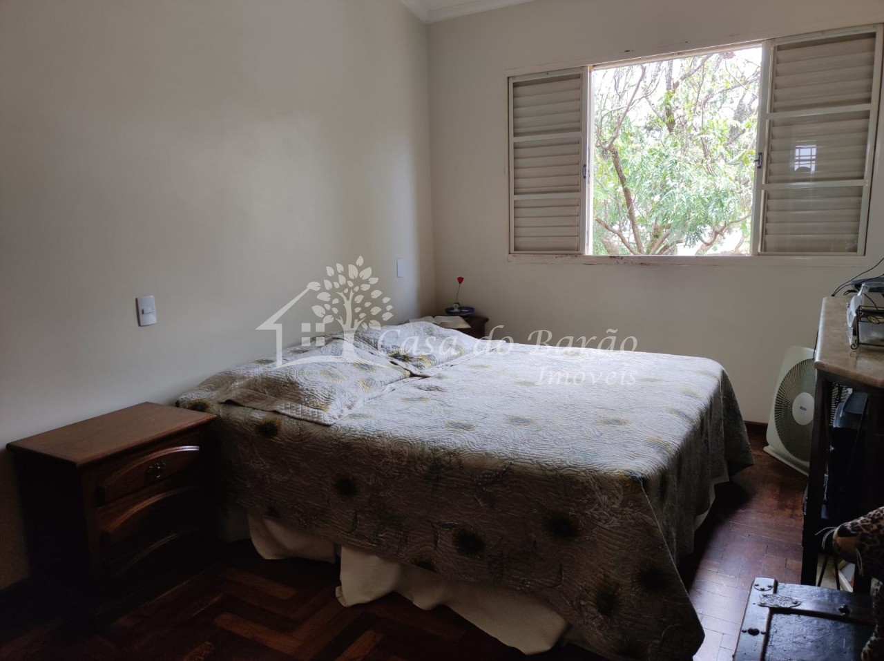 Casa à venda com 3 quartos, 200m² - Foto 14