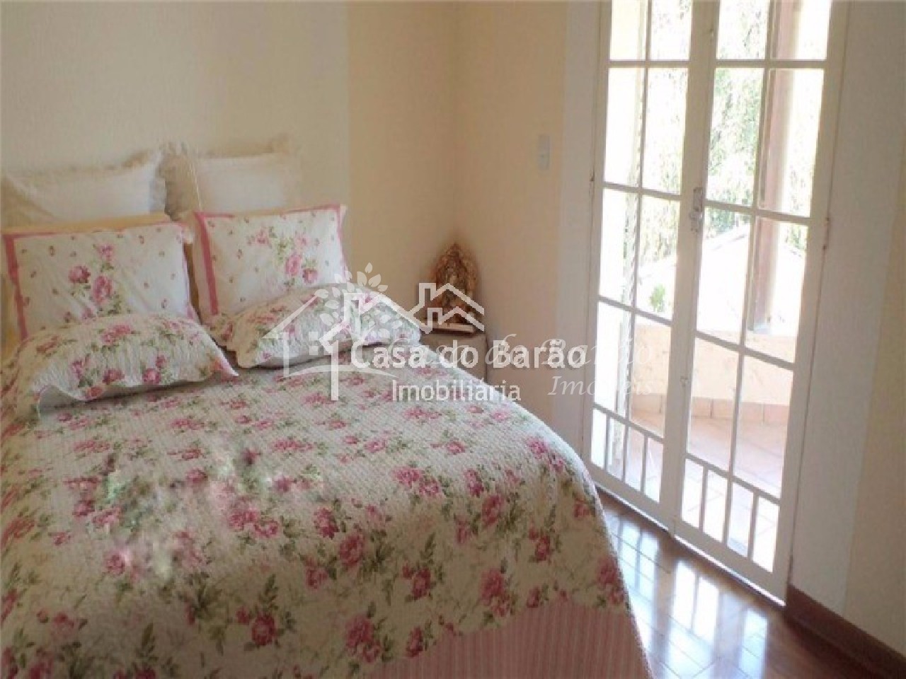 Casa à venda com 4 quartos, 450m² - Foto 16