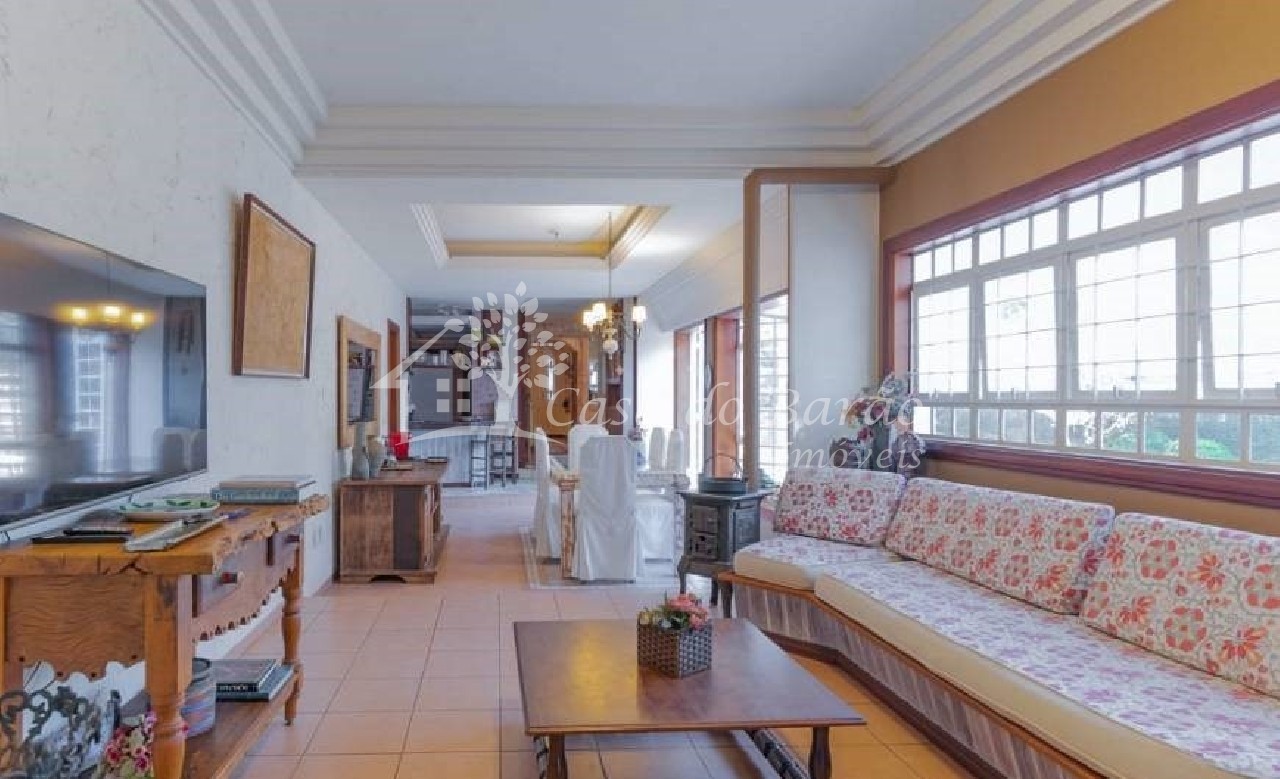 Casa à venda com 4 quartos, 450m² - Foto 1