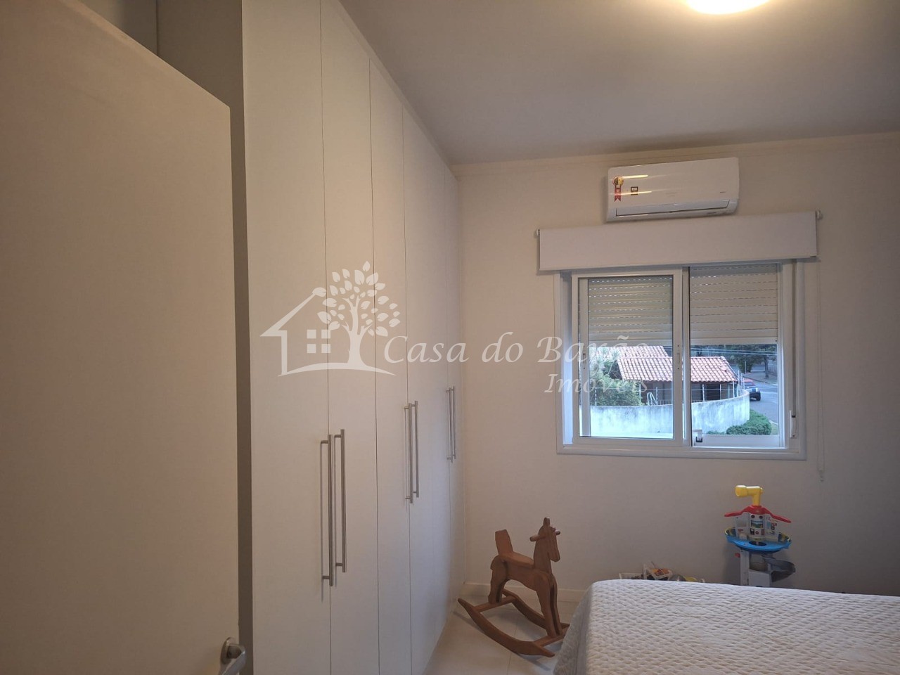 Casa à venda com 3 quartos, 250m² - Foto 11