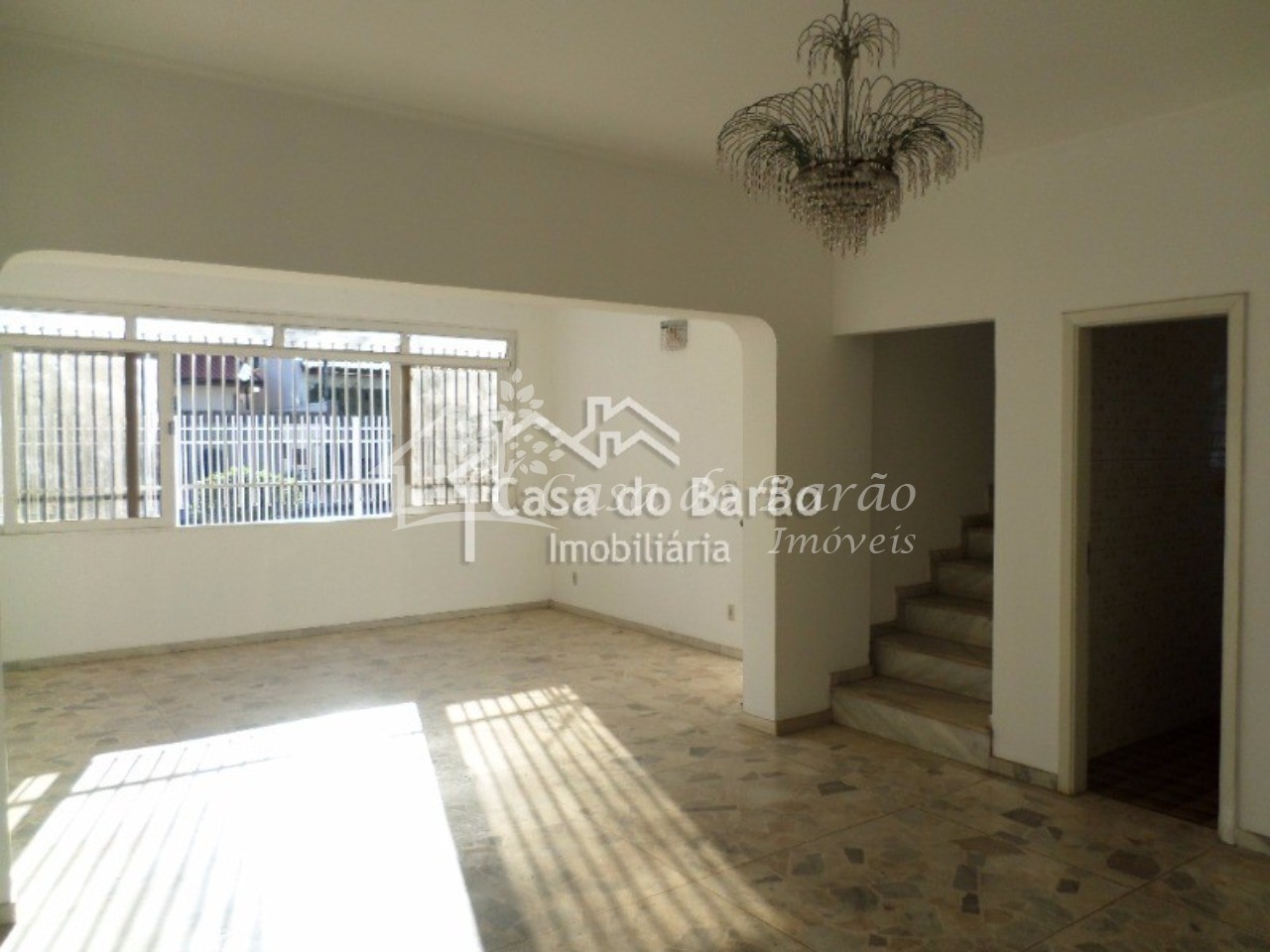 Casa à venda com 3 quartos, 210m² - Foto 14