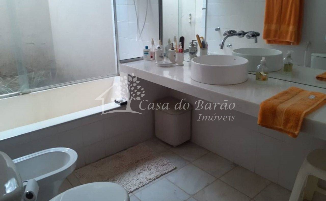 Casa à venda com 3 quartos, 450m² - Foto 14