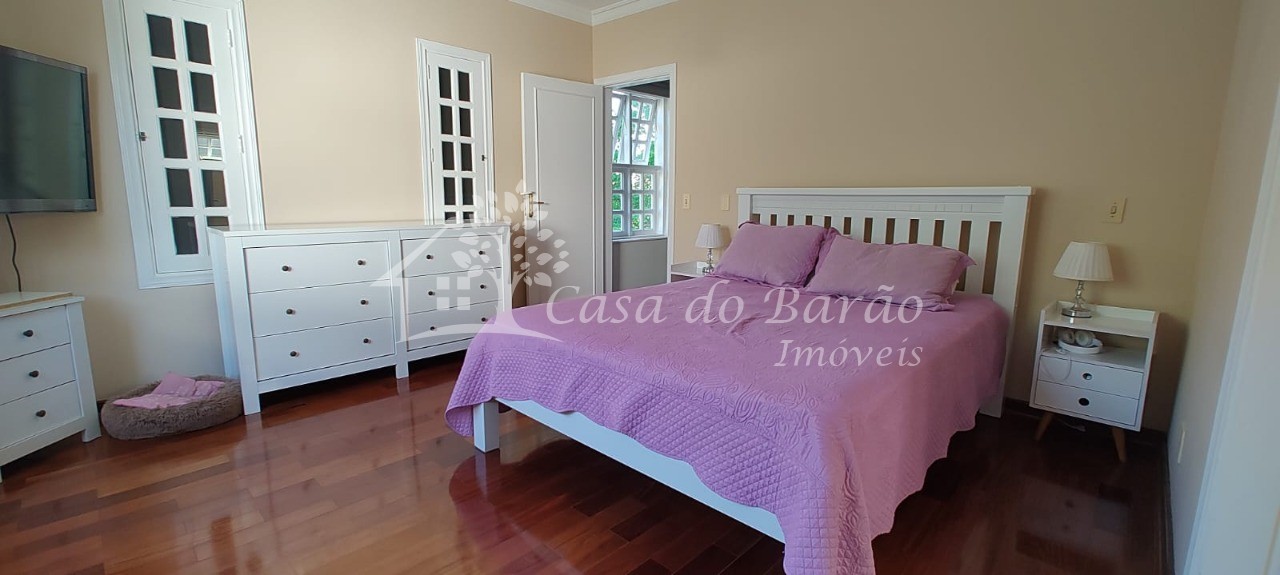 Casa à venda com 3 quartos, 264m² - Foto 15