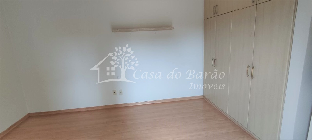 Casa à venda com 3 quartos, 282m² - Foto 15