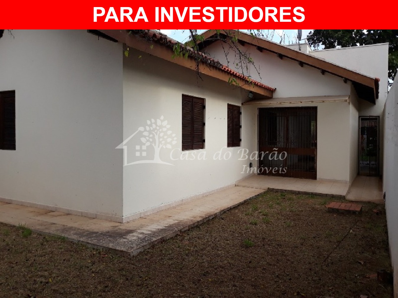 Casa à venda com 3 quartos, 231m² - Foto 1