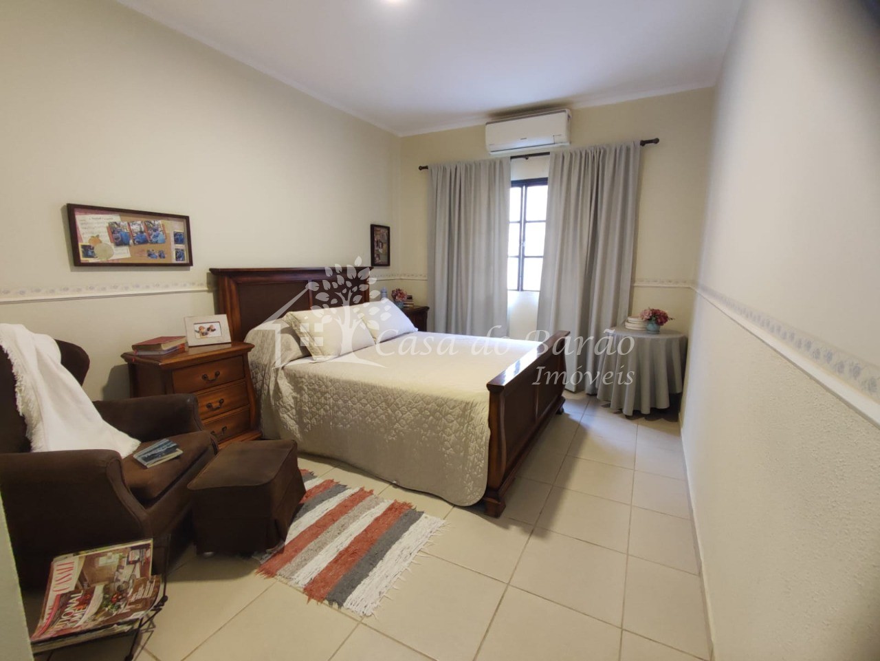 Casa à venda com 3 quartos, 210m² - Foto 15