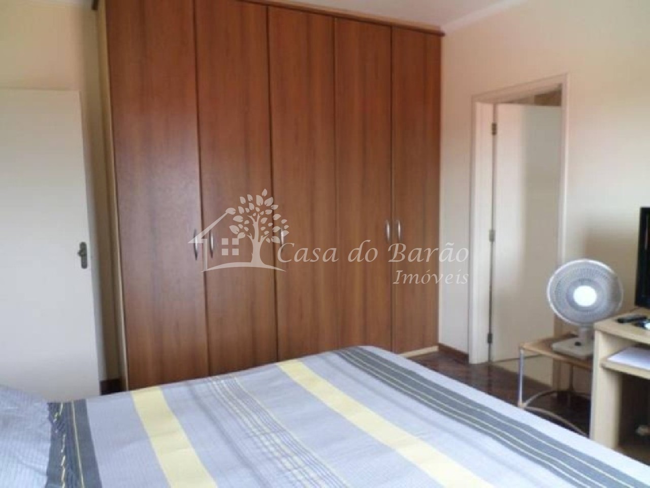 Casa à venda com 3 quartos, 450m² - Foto 19