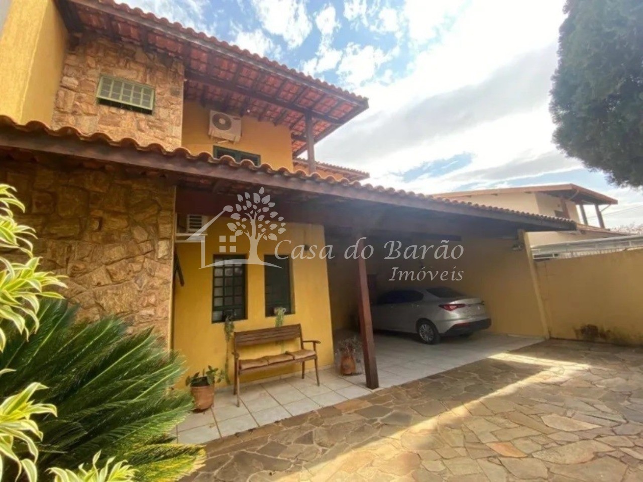 Casa, 3 quartos, 244 m² - Foto 2