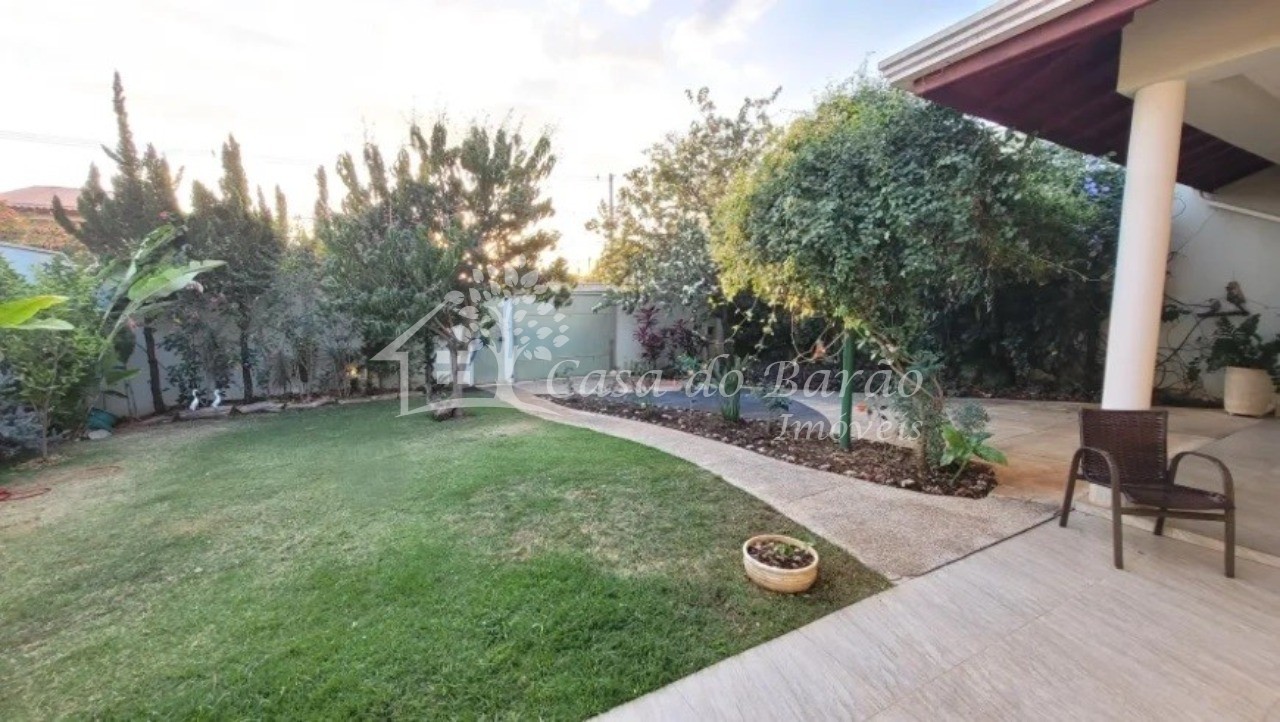 Casa, 3 quartos, 188 m² - Foto 1