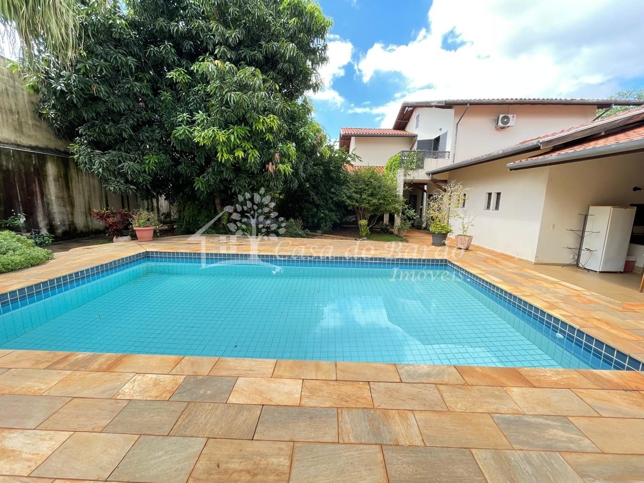 Casa, 4 quartos, 395 m² - Foto 1