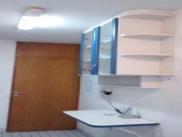 Apartamento para alugar com 3 quartos, 200m² - Foto 2