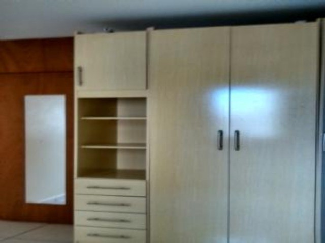 Apartamento para alugar com 3 quartos, 200m² - Foto 17