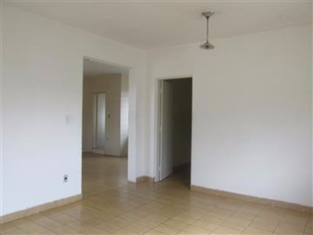 Casa à venda com 1 quarto, 200m² - Foto 10