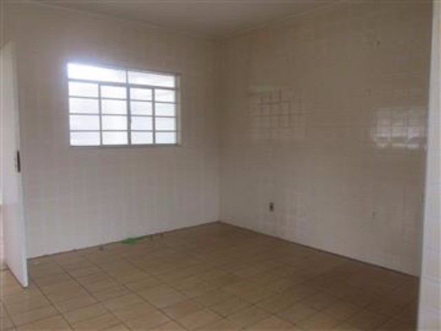 Casa à venda com 1 quarto, 200m² - Foto 14