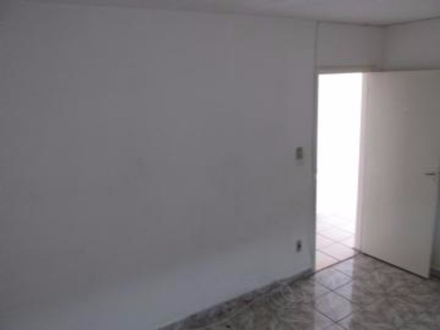 Casa à venda com 1 quarto, 48m² - Foto 9