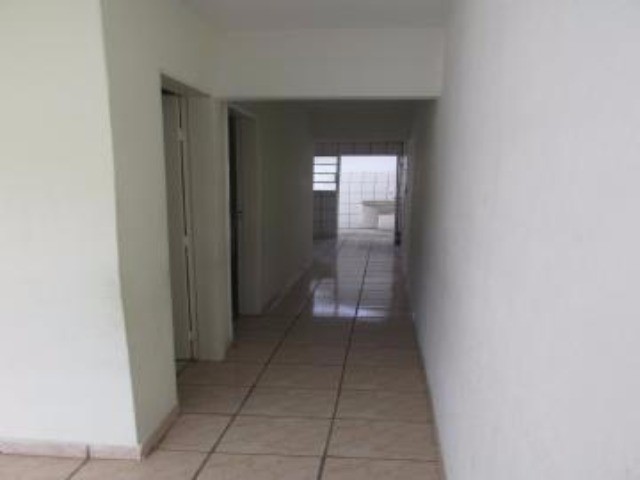 Casa à venda com 1 quarto, 48m² - Foto 19