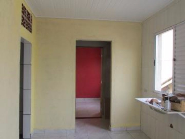 Casa para alugar com 2 quartos, 50m² - Foto 3