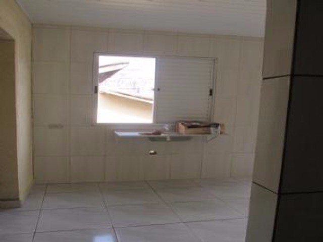 Casa para alugar com 2 quartos, 50m² - Foto 9