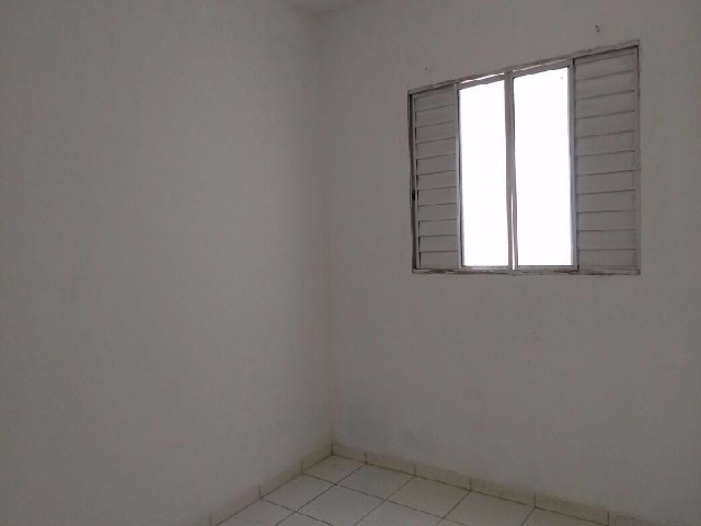 Casa para alugar com 1 quarto, 40m² - Foto 2