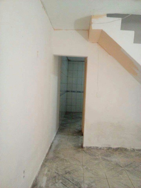 Casa à venda com 3 quartos, 200m² - Foto 2