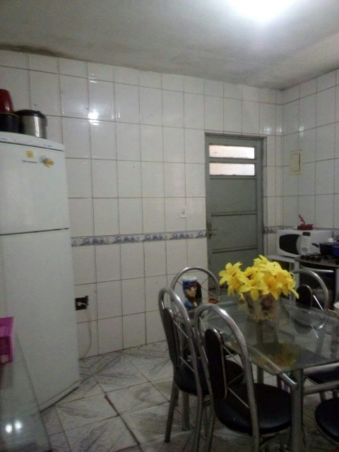 Casa à venda com 2 quartos, 100m² - Foto 10